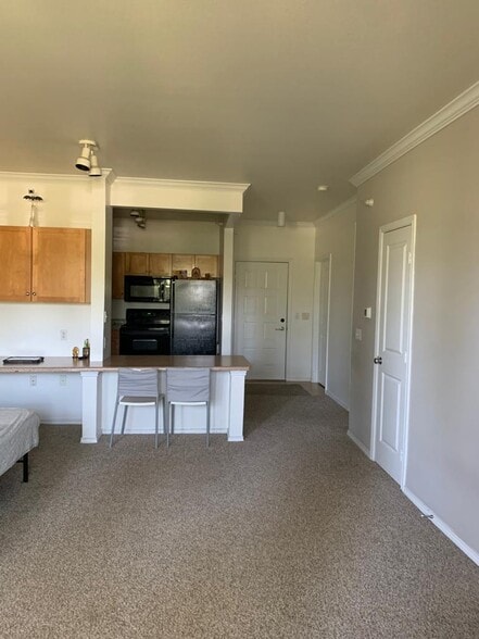 Building Photo - 13560 Technology Dr