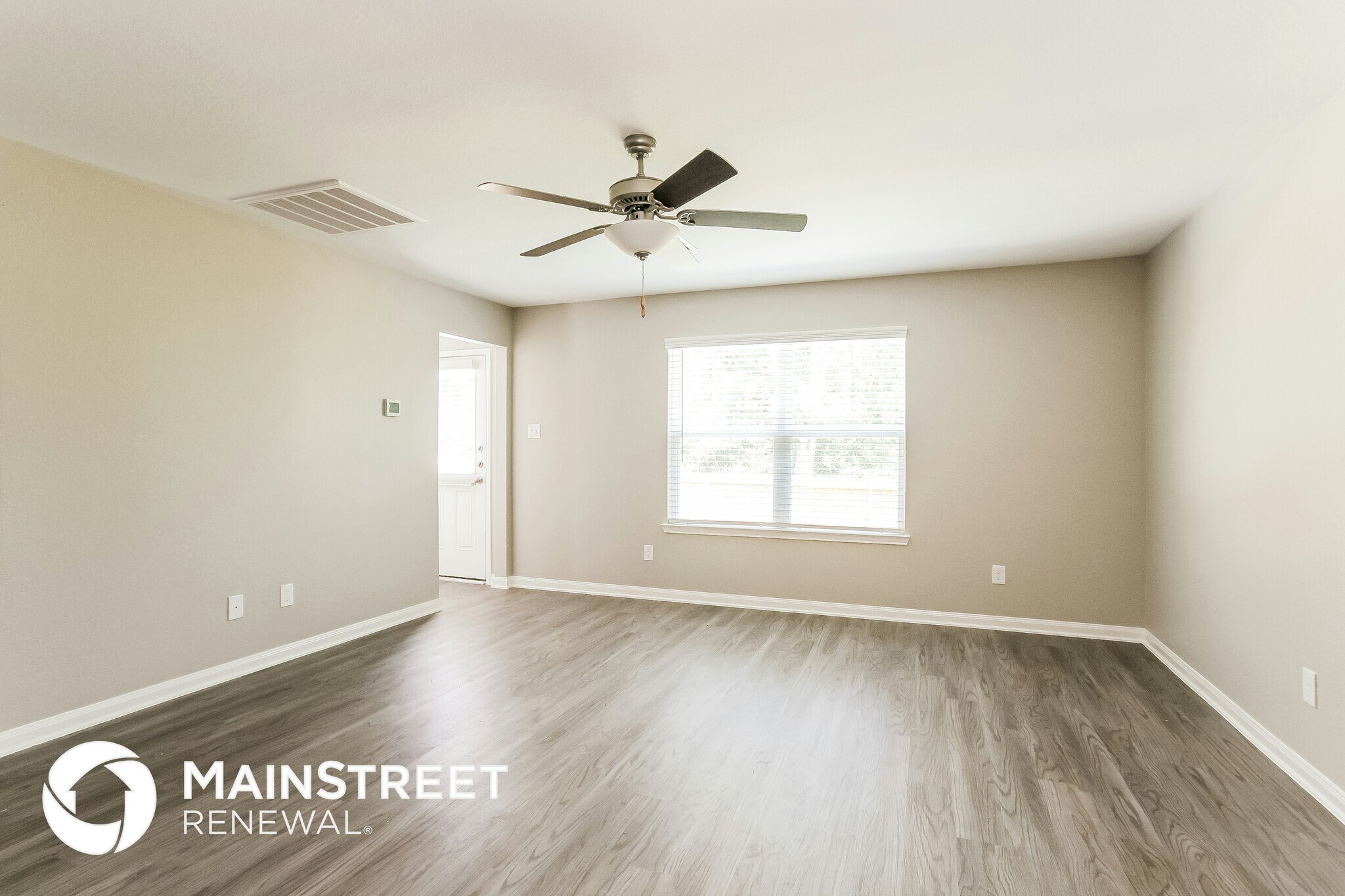 Building Photo - 23055 Bellini Dr
