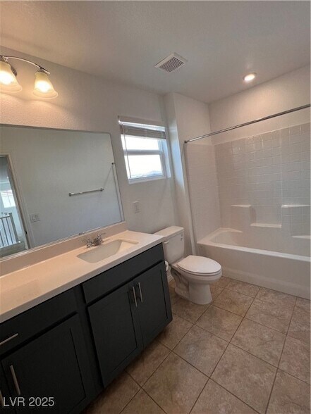 Building Photo - 10440 Bagg Ave
