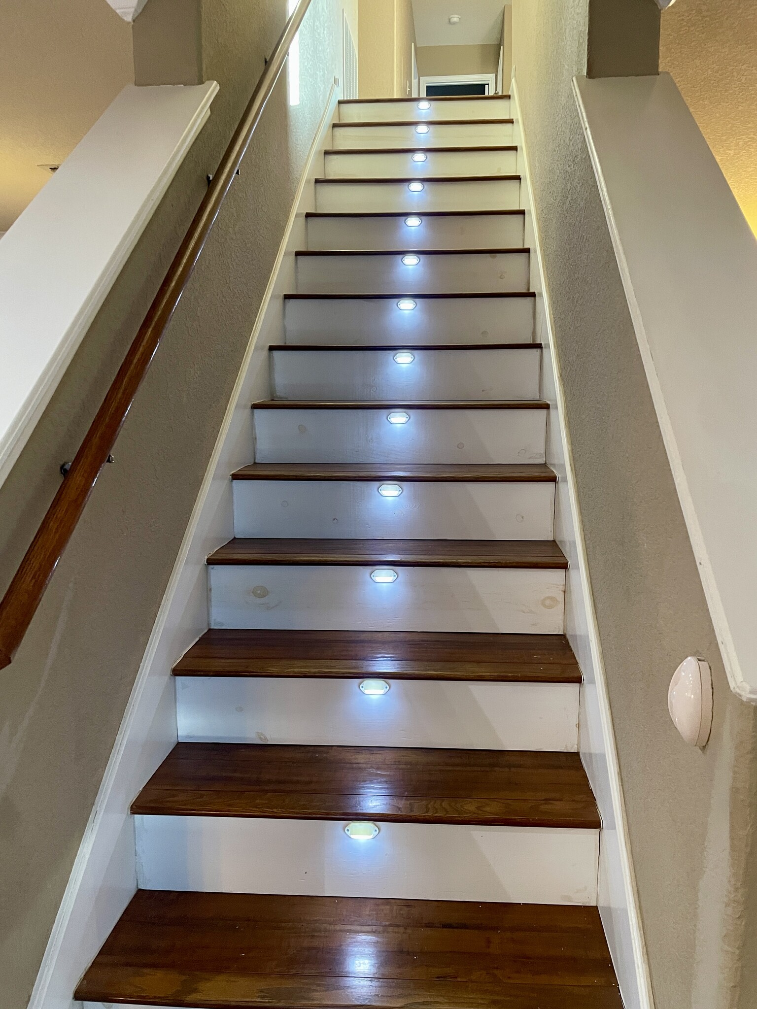 Stairs with motion sensor lights - 8723 Laguna Fls