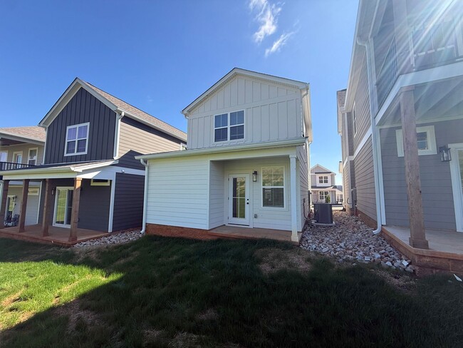 Building Photo - Fuller Style - Spacious 2-Bedroom Townhome with Flex Room at Highbury