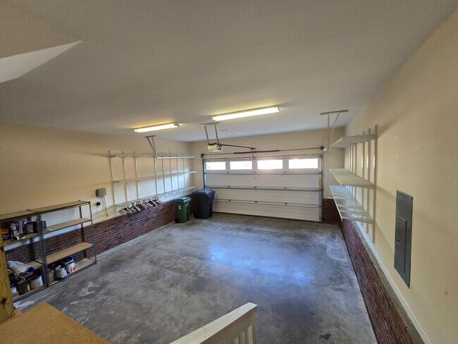 Building Photo - 641 Orchard Falls Dr