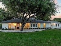 Building Photo - 16485 Red Wood Cir N