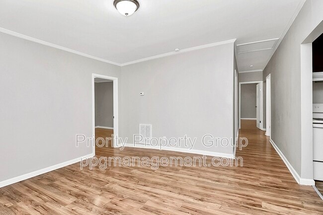 Building Photo - 818 Frederick St