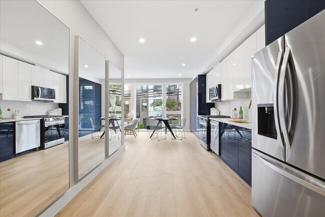 Building Photo - 134 New York Ave