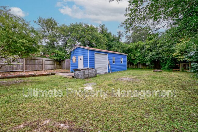 Building Photo - 2113 Jackson St