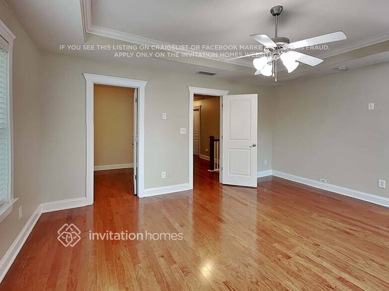 Building Photo - 1537 Boulder Walk Dr SE