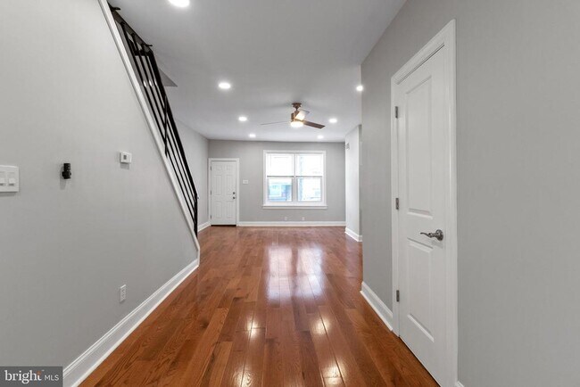 Building Photo - 1602 S LeCount St