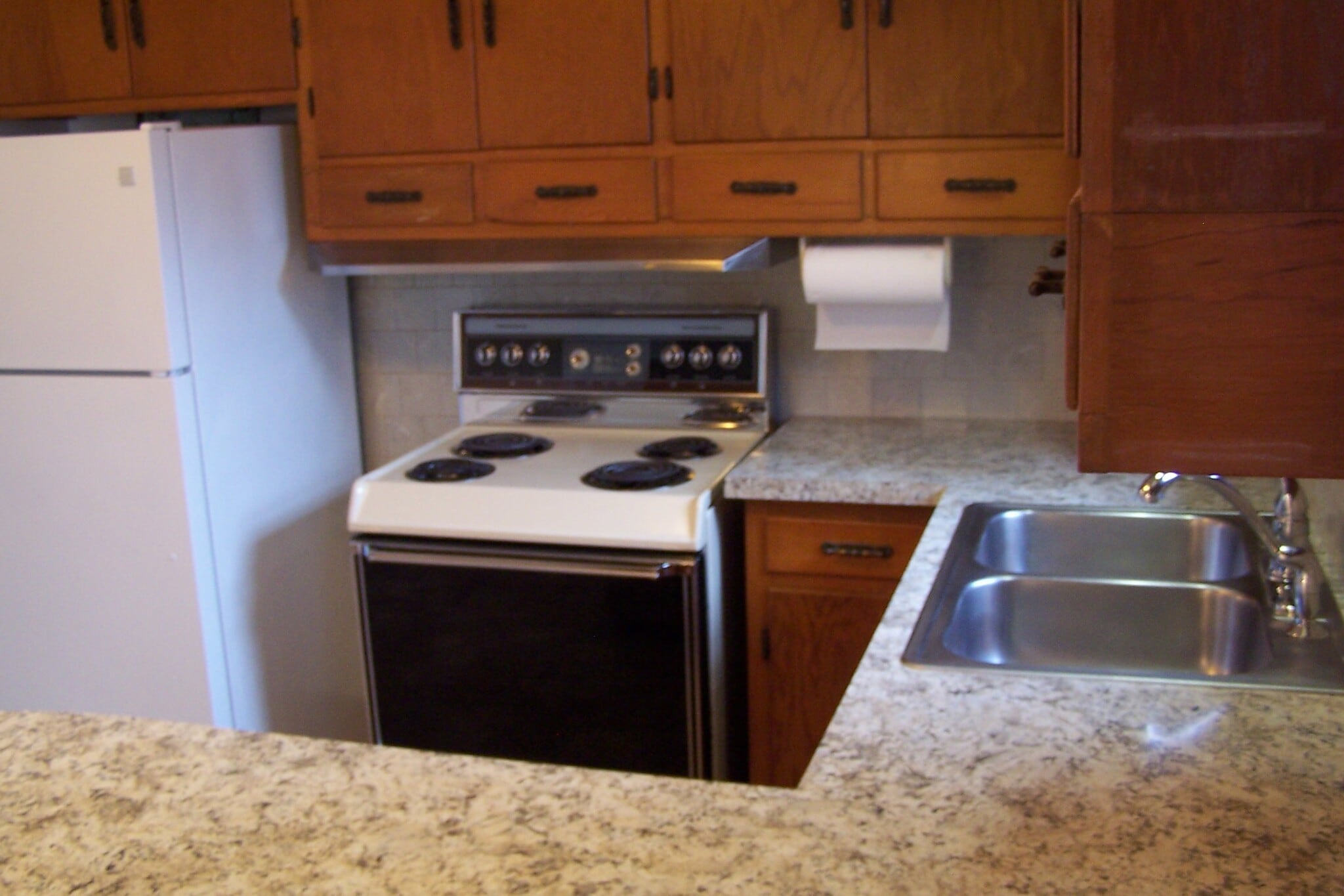 Stove - 17 Grasmere Ave