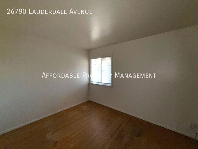Building Photo - 26790 Lauderdale Ave