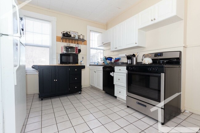 Building Photo - Amazing 5 bed 3 bath in Brighton.... Don't miss out!!