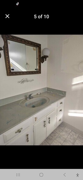 Large bathroom with closet - 317 Norton Ave