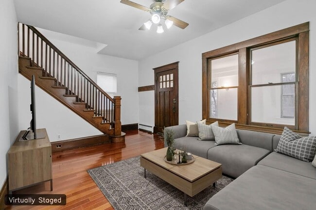 Building Photo - 1826 Franklin Ave SE