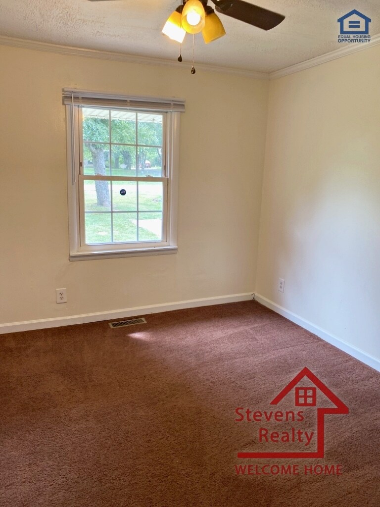 Building Photo - 540 McQuade Cir