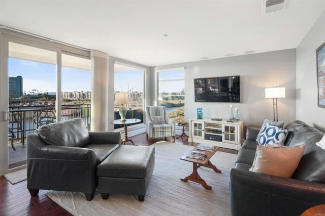 Building Photo - 1019 Costa Pacifica Way