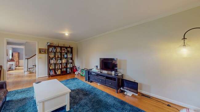 Building Photo - Beautiful Colonial Cape with Fireplace, De...