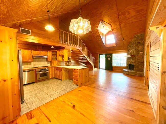 Building Photo - 103 Beach Dr