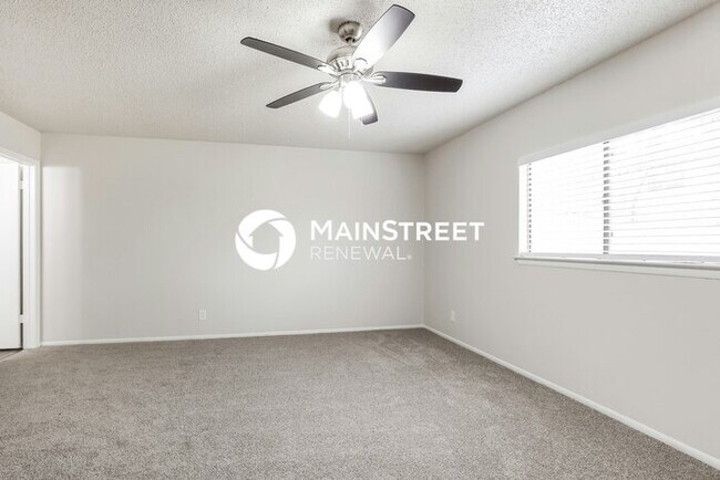 Building Photo - 3 Bedroom Pet-Friendly Home in CONVERSE, TX with Main Street Renewal