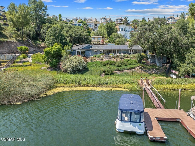 Building Photo - 498 Lake Sherwood Dr