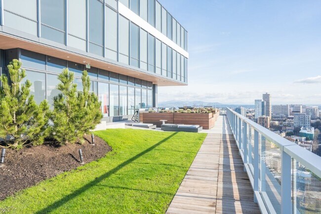 Building Photo - 2Bd/2Ba Seattle Condo