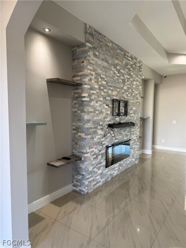 Building Photo - 3013 4th St W