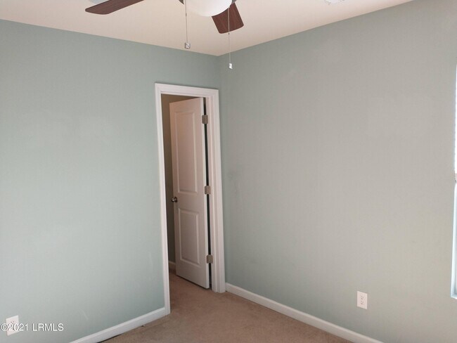 Building Photo - 38 Pennyroyal Way