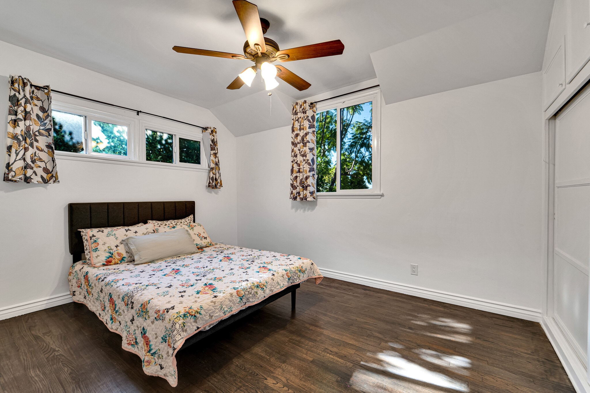 Spacious Bedroom 1 - 900 Bethany Rd