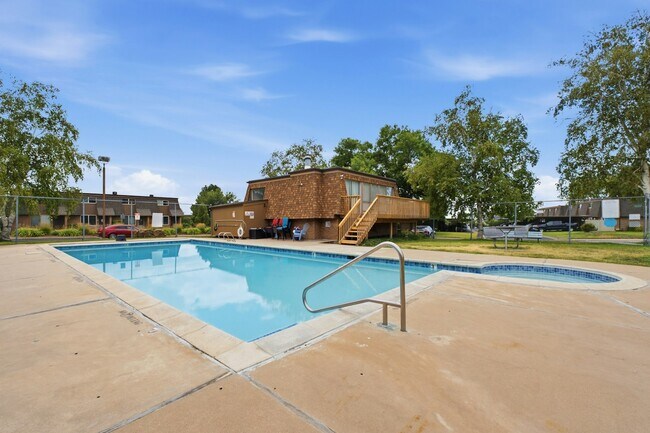Building Photo - 913 S 1213 E