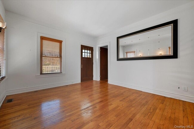 Building Photo - 1 Carl St