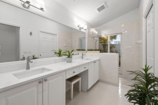 Building Photo - 61 Dorchester Cir