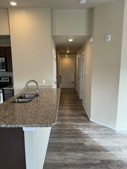 Building Photo - 1745 Flintshire St