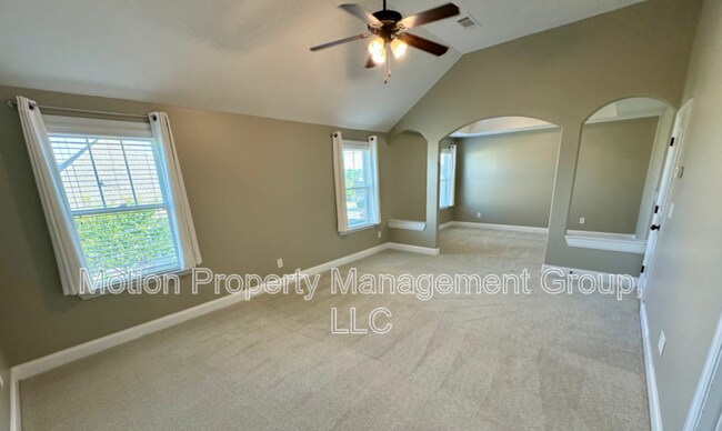 Building Photo - 5464 Everlook Cir