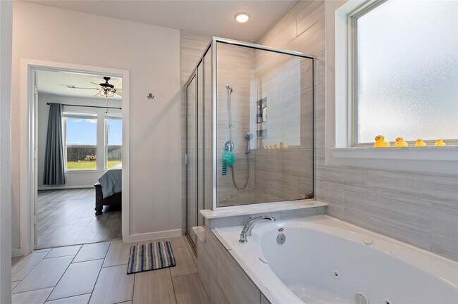Building Photo - 288 Kara Mist Ct
