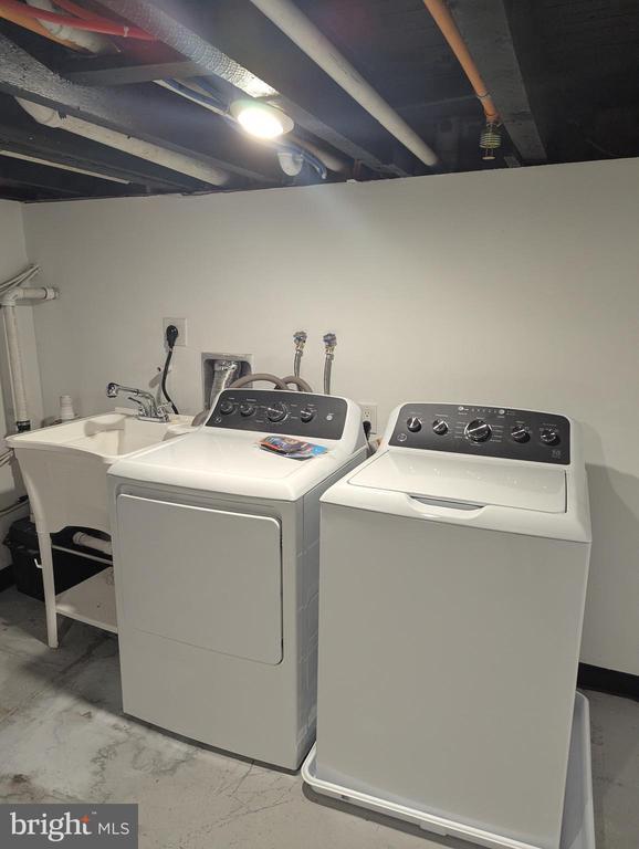 Building Photo - 2050 Fairmount Ave