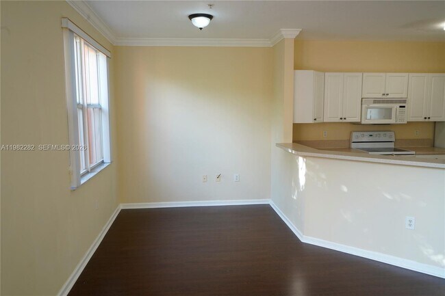 Building Photo - 4404 SW 160th Ave