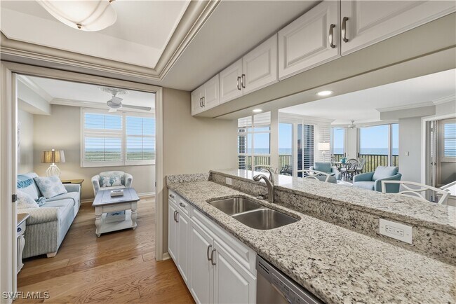 Building Photo - 6361 Pelican Bay Blvd