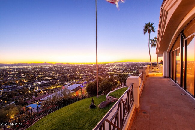 Building Photo - 5400 E Valle Vista Rd