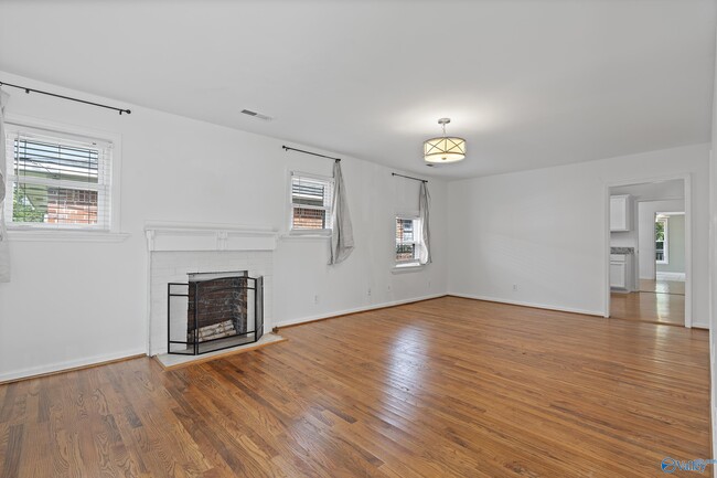 Building Photo - 409 McCullough Ave NE