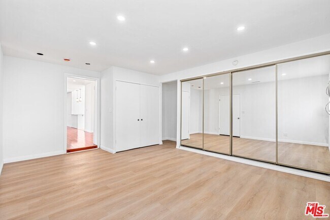 Building Photo - 3340 Alabama St