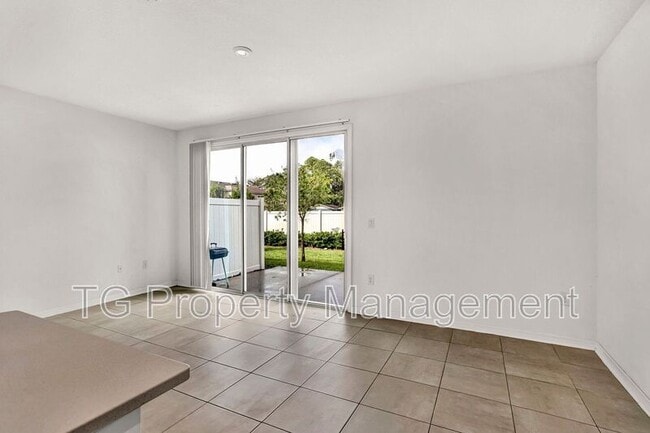 Building Photo - 296 Anthony Dr