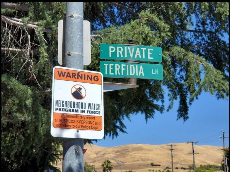 Building Photo - 41 Terfidia Ln