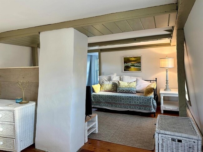 Building Photo - 43 Pennywise Ln