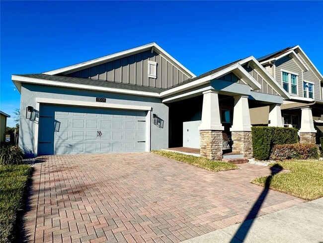 Building Photo - 11031 Redbud Woods Ln