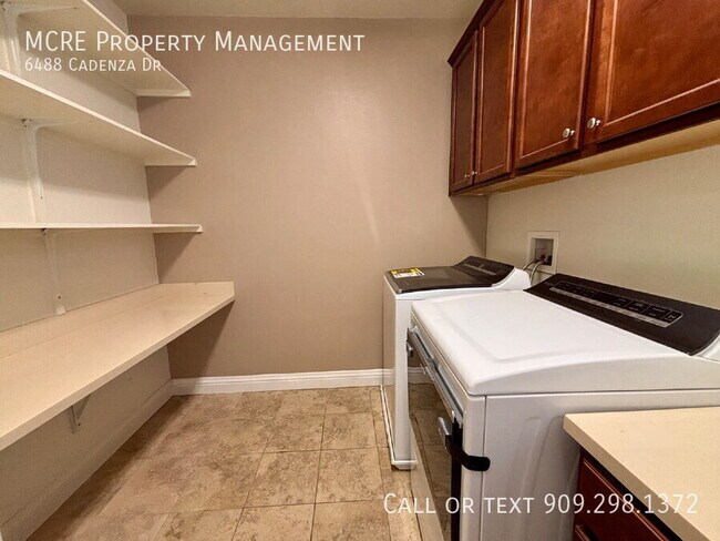 Building Photo - 6488 Cadenza Dr