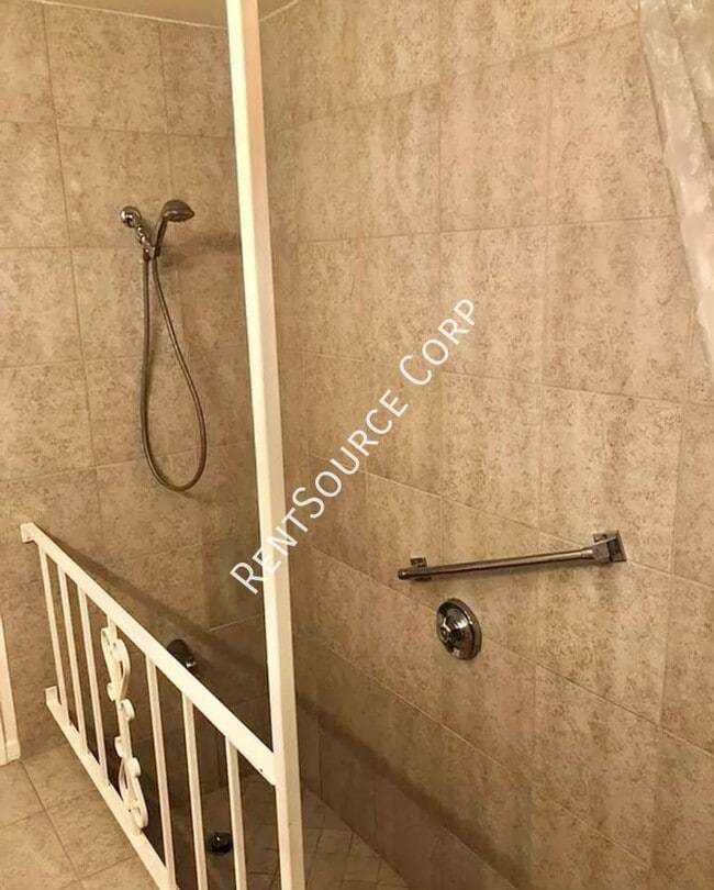 Building Photo - 19214 Avenue Of The Oaks