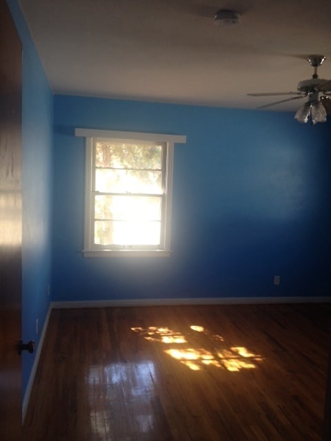 Building Photo - CLASSIC HOME CORNER LOT HARDWOOD FLOORS