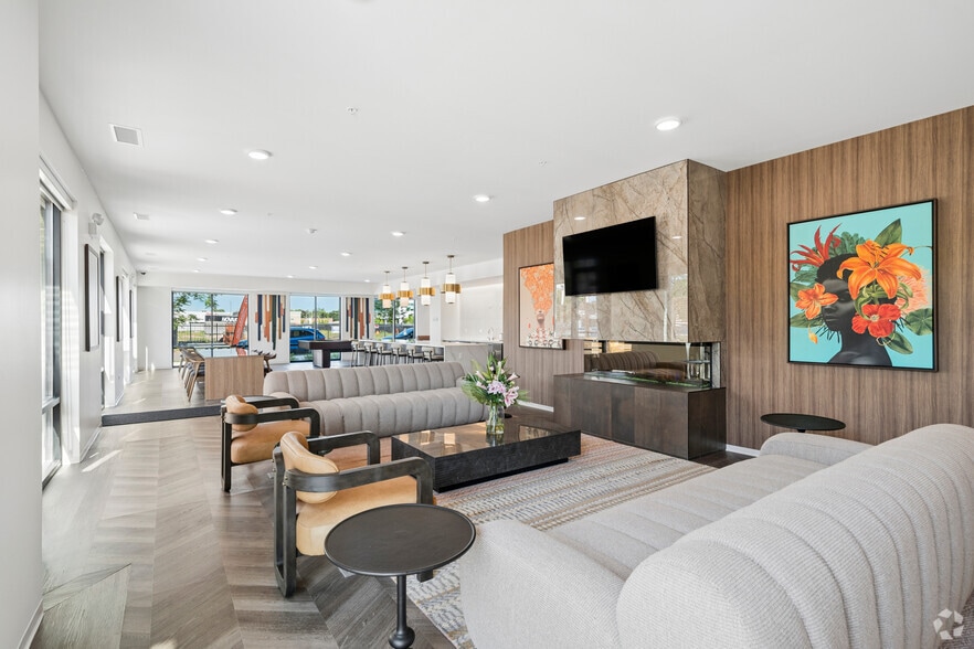 Clubroom Lounge - Galewood Residences