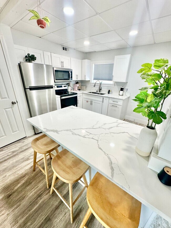 Building Photo - 334 Bluefish Dr