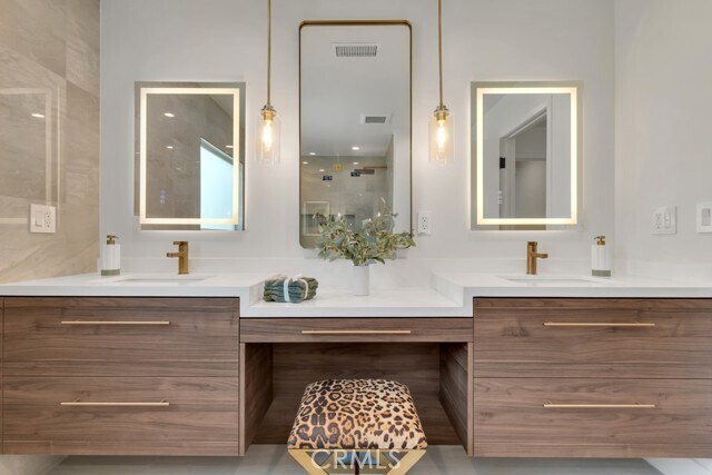 Building Photo - 4801 Abbeyville Ave