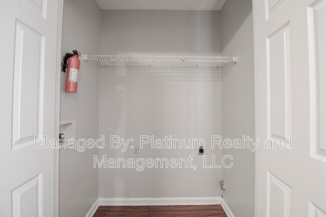 Building Photo - 363 Peabody Dr